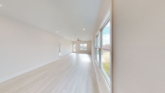 Building Photo - Modern Comfort Meets Everyday Convenience in Clarksville