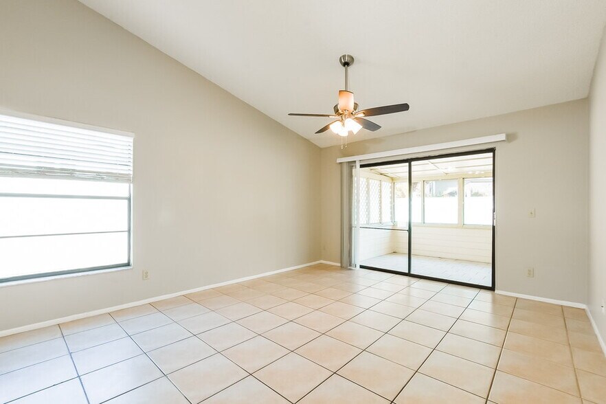 Building Photo - 797 Minerva Ln