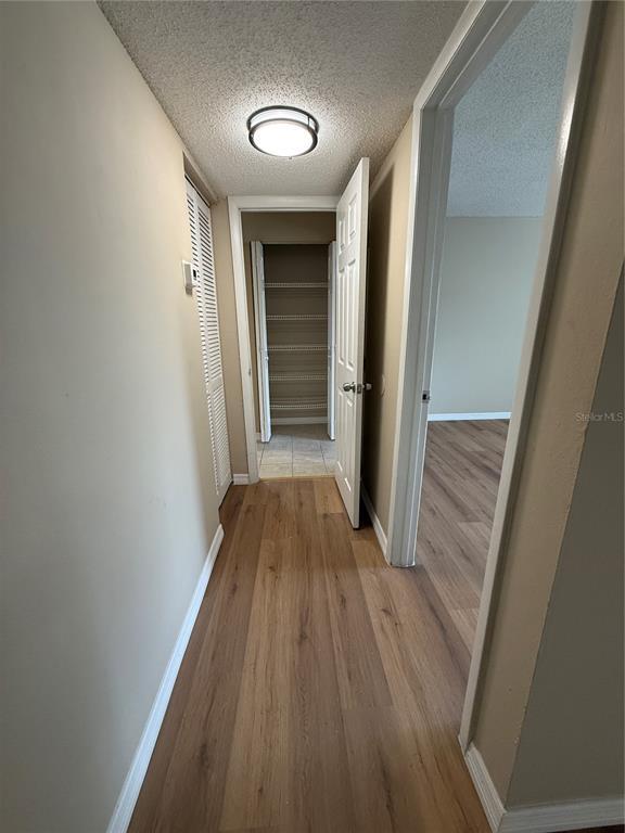 Building Photo - 1222 Bermuda Lakes Ln