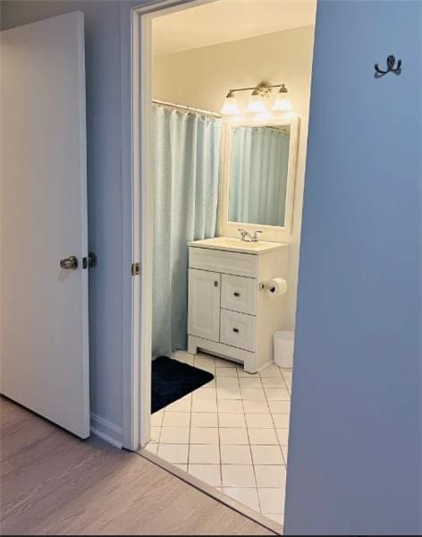 Building Photo - 2601 Camelback Ln