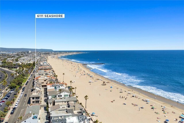 Building Photo - 6111 Seashore Dr