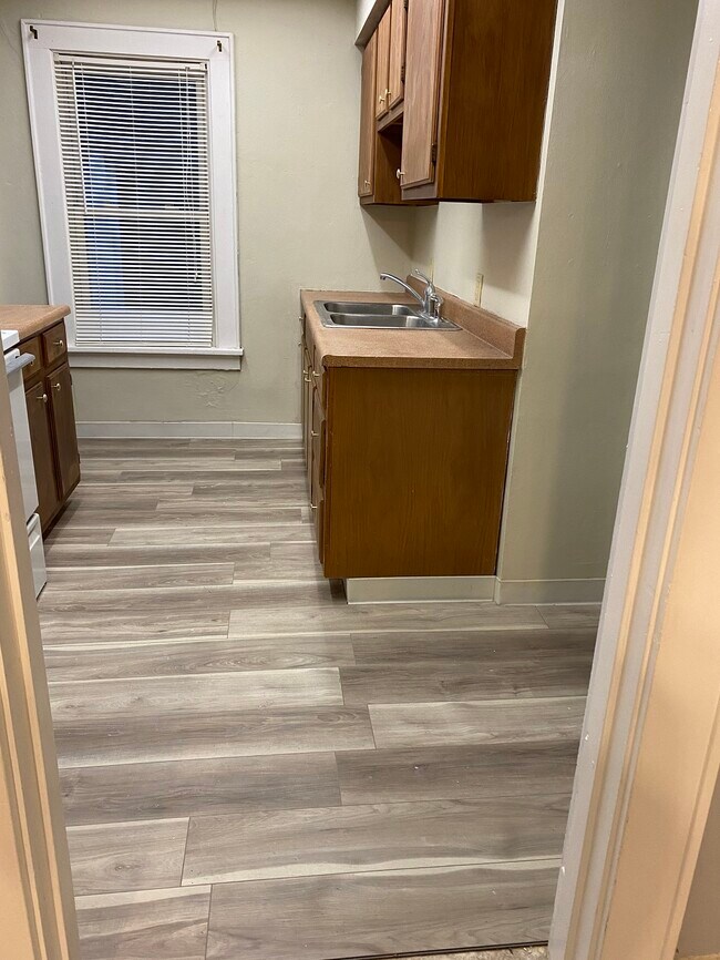 Kitchen pic2 - 102 W Main St