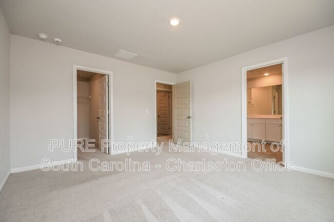 Building Photo - 104 Bay Eddy Ct