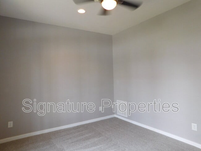 Building Photo - 8197 Belton Cir