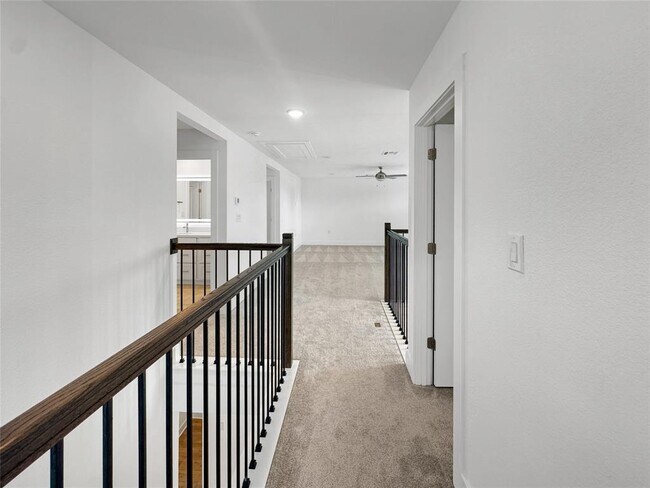 Building Photo - 1420 Carvin Wy