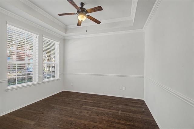 Building Photo - 228 Buckingham Ave