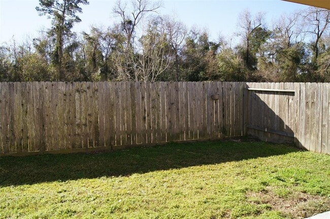 Building Photo - 10252 Stone Gate Dr