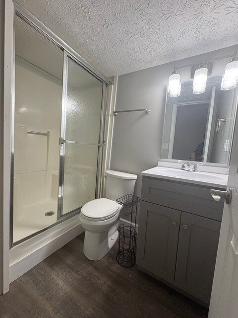 Lover Level Bathroom - 2281 Joshua Cir