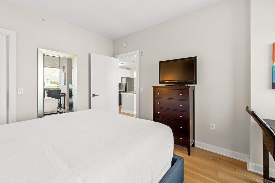 Building Photo - 355 Atlantic St