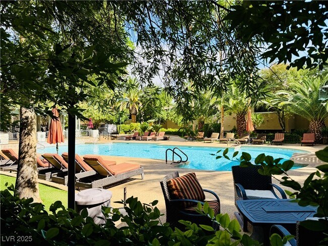 Building Photo - 8716 Red Brook Dr