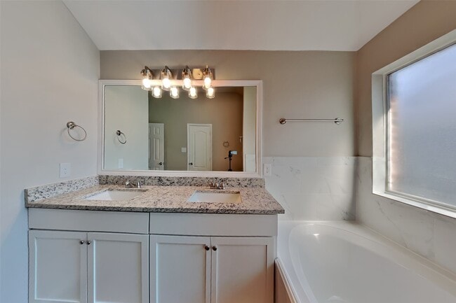 Building Photo - 30206 Emerson Creek Dr