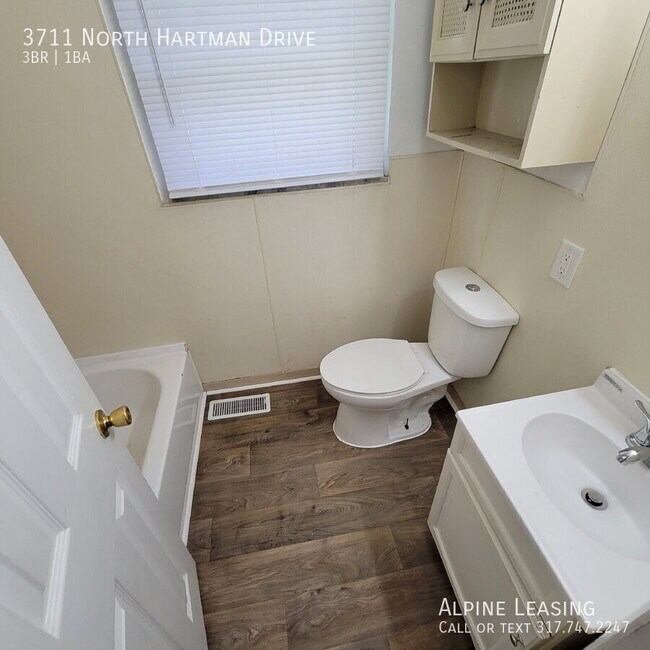Building Photo - 3711 N Hartman Dr