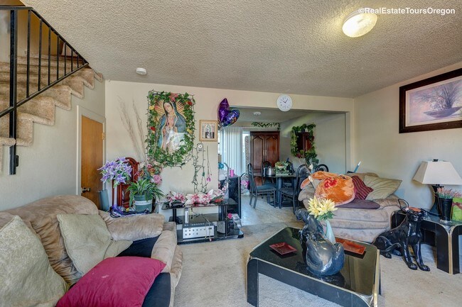 Sample Living Room - Granite Townhomes*