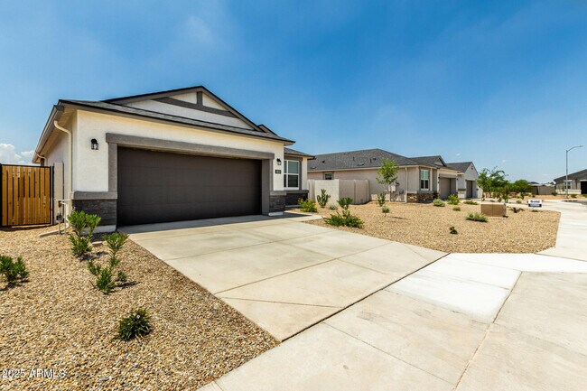 Building Photo - 103 S Collier Ln