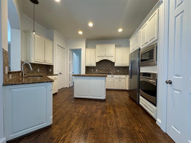 Building Photo - 3780 Navarro Way
