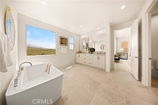 Building Photo - 128 Mossvine