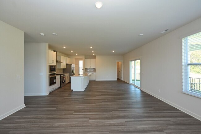Building Photo - **BE THE VERY FIRST ONE TO LIVE IN THIS BRAND NEW HOME IN THE EXCLUSIVE GREENHILL ESTATES NEIGHBO...