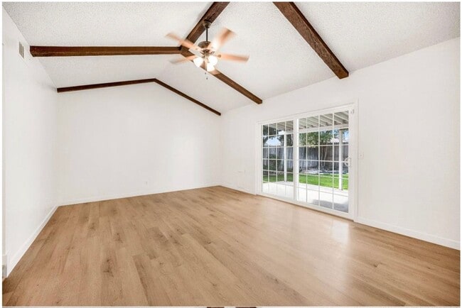 Building Photo - $2,250 Gettysburg & Peach, 3 Bedroom 2 Bat...