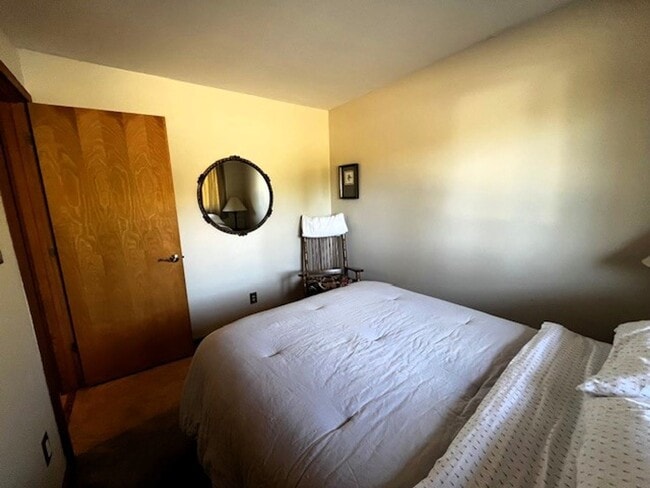 Building Photo - Winter Seasonal Rental- Snowscape 402