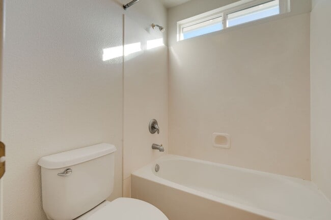 Building Photo - 9538 Fox Wind Ct