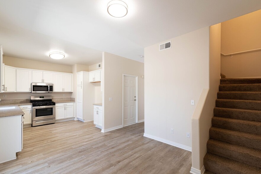 Interior Photo - Lighthouse Townhomes with Attached Garage ...