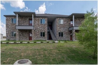 Building Photo - 516 E Hazelwood St