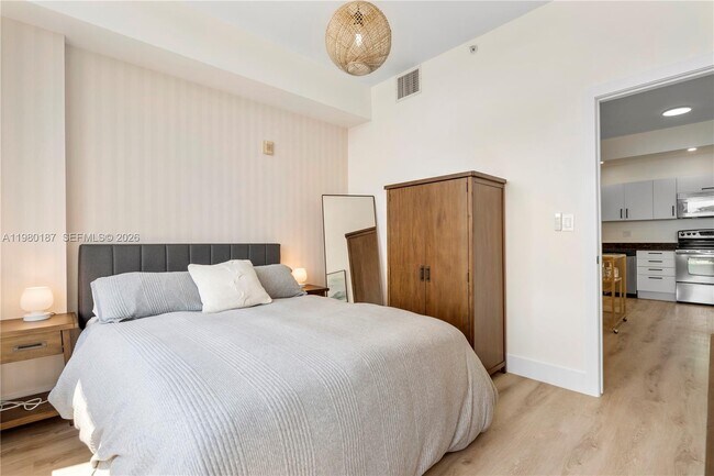 Building Photo - 3250 Grand Ave