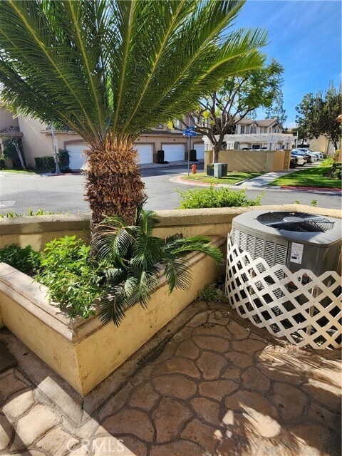 Building Photo - 3410 E Glastonbury Ln