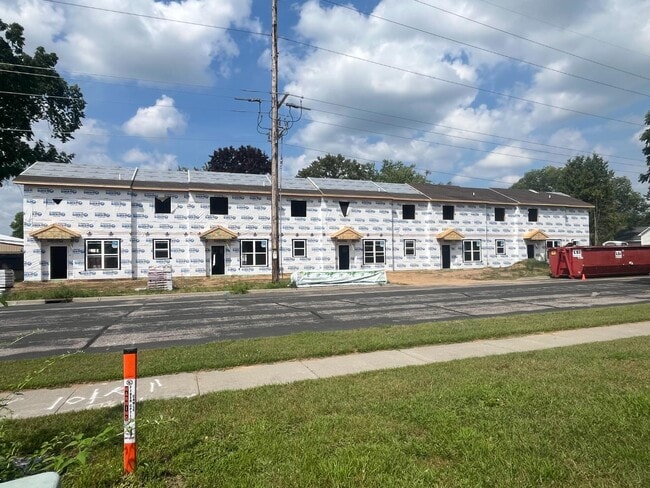Building Photo - 401 Sherman St