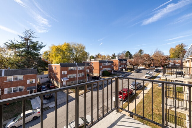 Interior Photo - Lindenwood North and West