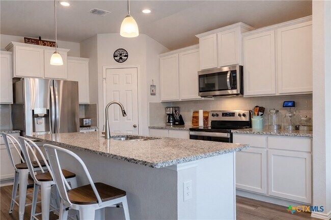 Building Photo - 2403 Corradino St