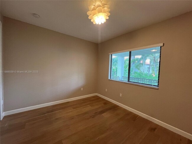 Building Photo - 7961 SW 195th Terrace