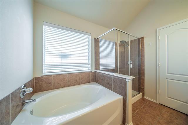 Building Photo - 8249 Fall Crest Dr
