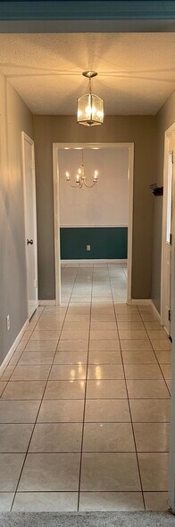 Building Photo - 15714 Mill Point Dr