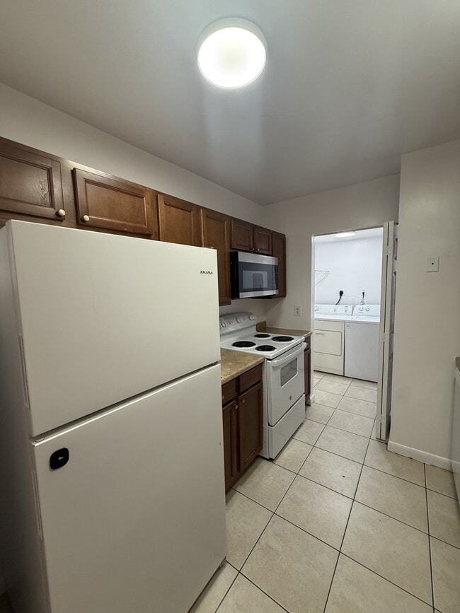 Building Photo - 2916 NW 55th Ave