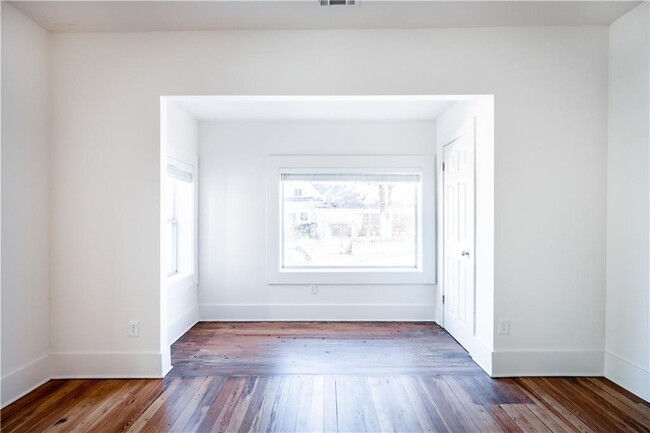 Building Photo - 1359 Finley St NE