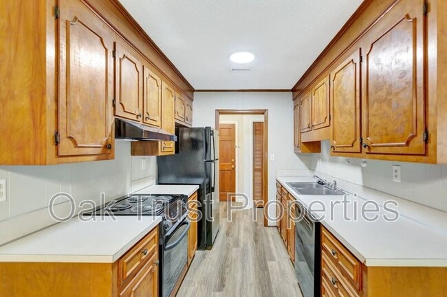 Building Photo - 4428 N Shirley Dr