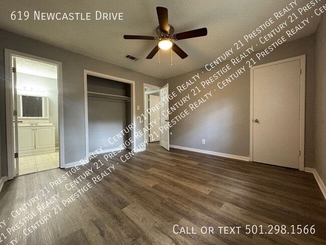 Building Photo - 619 Newcastle Dr