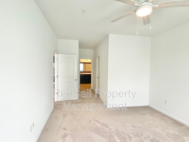 Building Photo - 1744 Vankar Dr