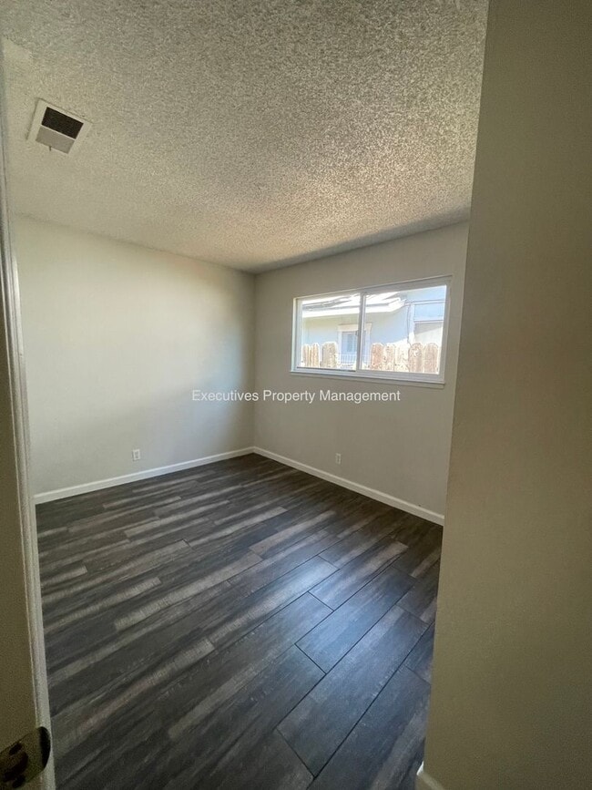 Building Photo - 3200 Virginia St