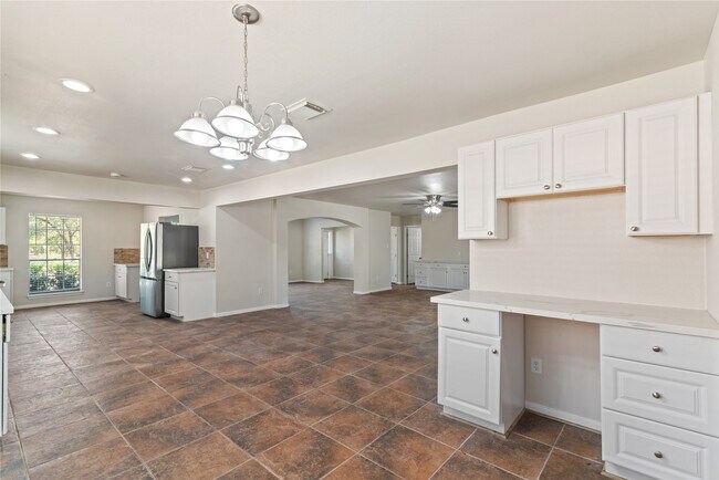 Building Photo - 17923 Beaver Creek Dr