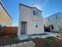 Building Photo - Newer Construction! 3 bedroom 2.5 Bathroom Home in a Gated Community