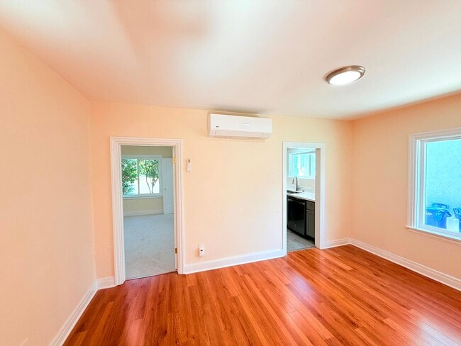 Building Photo - 714-716 El Centro Street