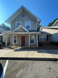 Building Photo - 3 bedroom 2.5 Bathroom