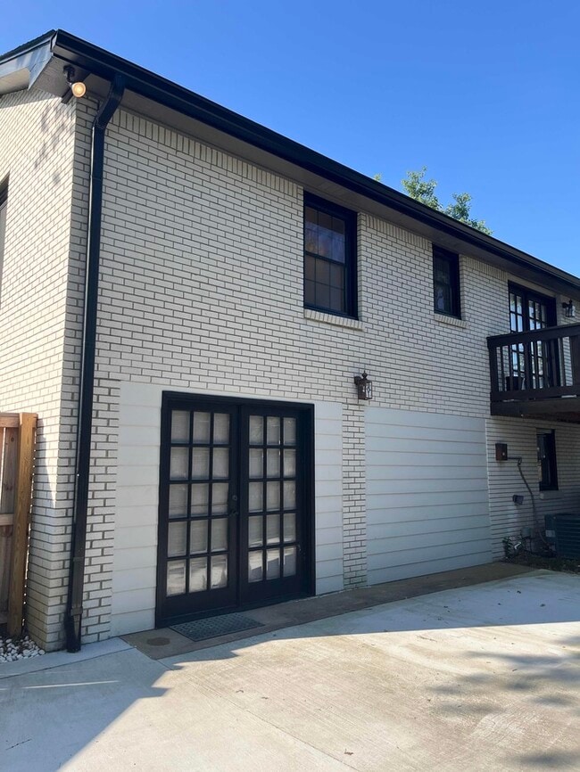 Building Photo - 640 Tobylynn Ct