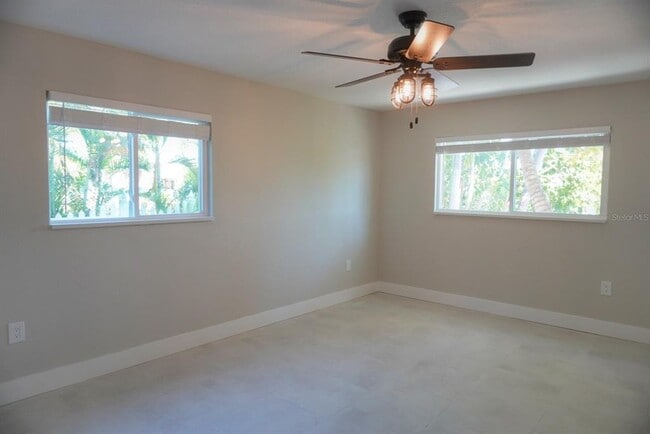 Building Photo - 8535 Blind Pass Dr