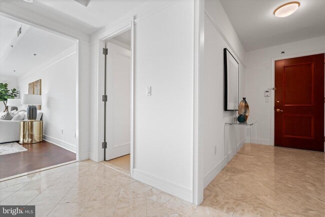 Building Photo - 1111 23rd St NW