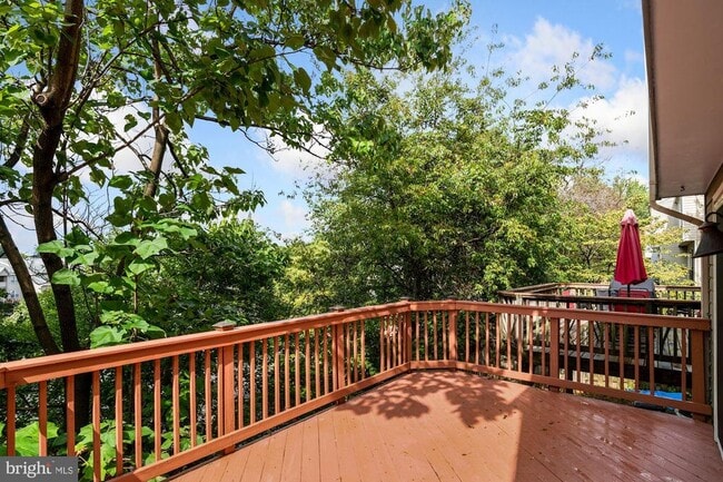 Building Photo - 302 Ridgecrest Ct