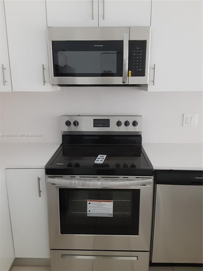 Building Photo - 11449 NW 89th Ct