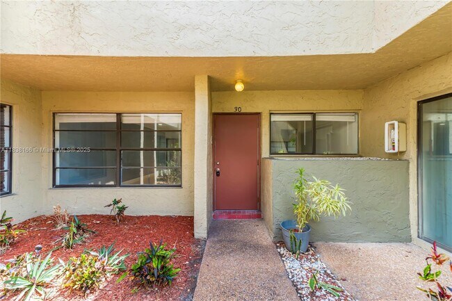 Building Photo - 2530 Coral Springs Dr